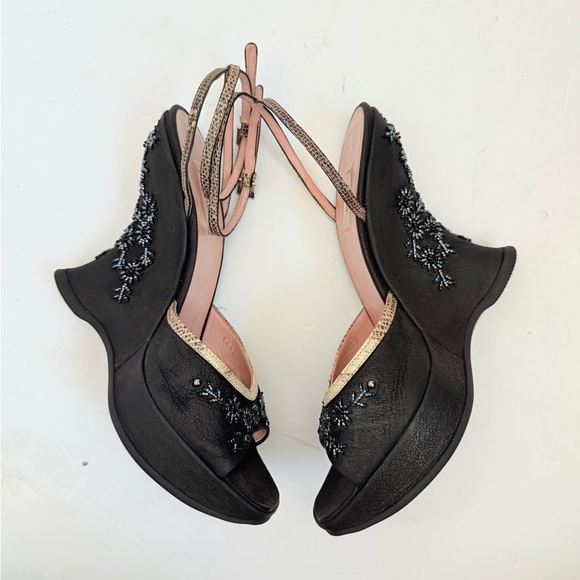 Prada Vintage Black Leather floral Beaded open toe platform Wedge Sandals EU 39 - Picture 4 of 9